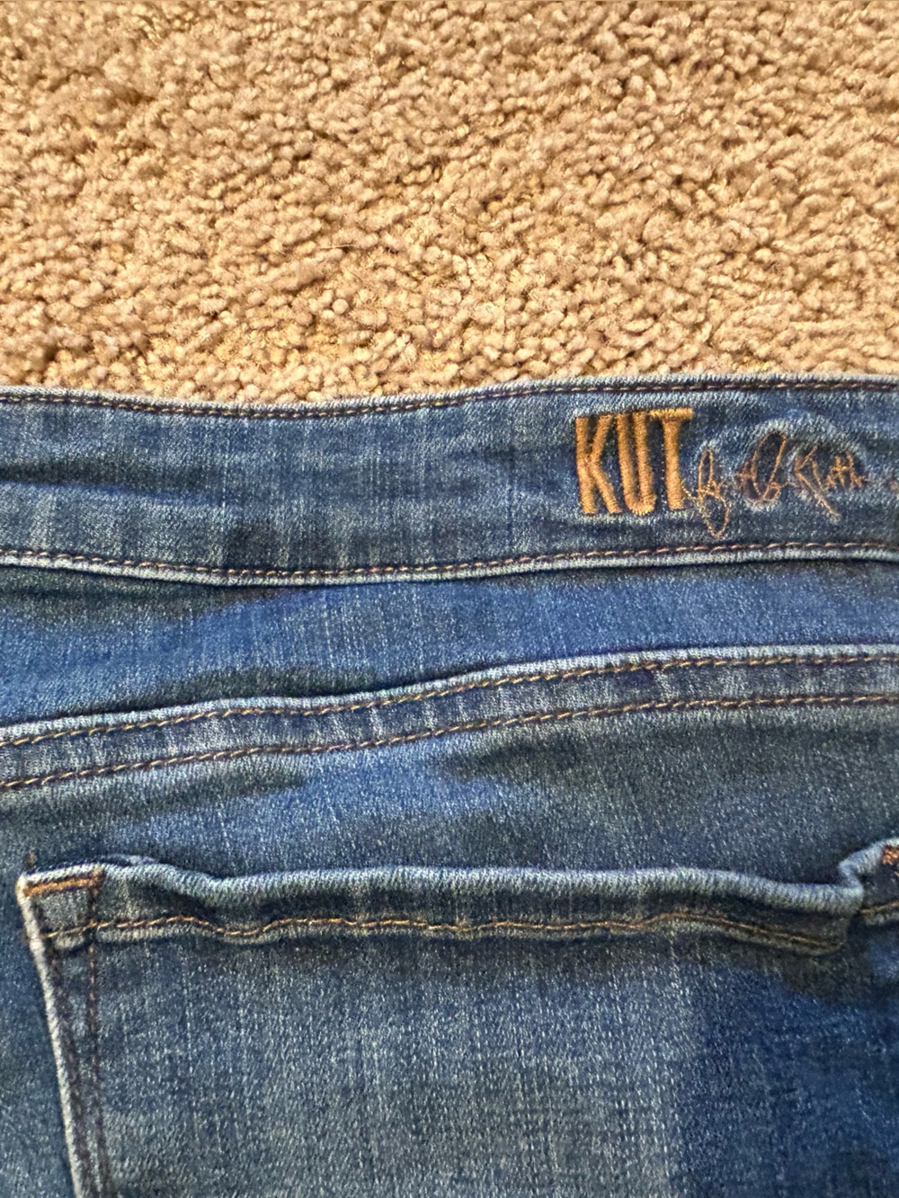 KUT from the Kloth Carrie Boyfriend Jeans Medium Wash - Size 16 - Picture 10 of 12